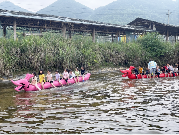 品味經(jīng)典 筑夢童年 爭做新時代好少年