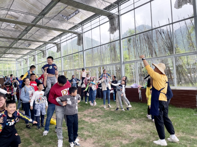 品味經(jīng)典 筑夢童年 爭做新時代好少年