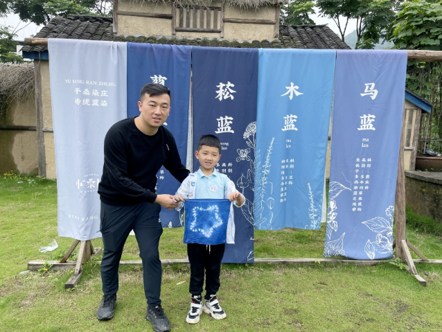 品味經(jīng)典 筑夢童年 爭做新時代好少年