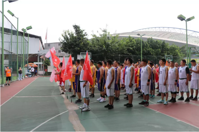 迎籃而上，挑戰(zhàn)自我