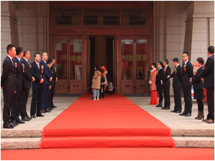 走進新時代、肩負(fù)新使命、踏上新時代 智邦集團2017年度工作會議暨 2018年新春團拜宴大會報道